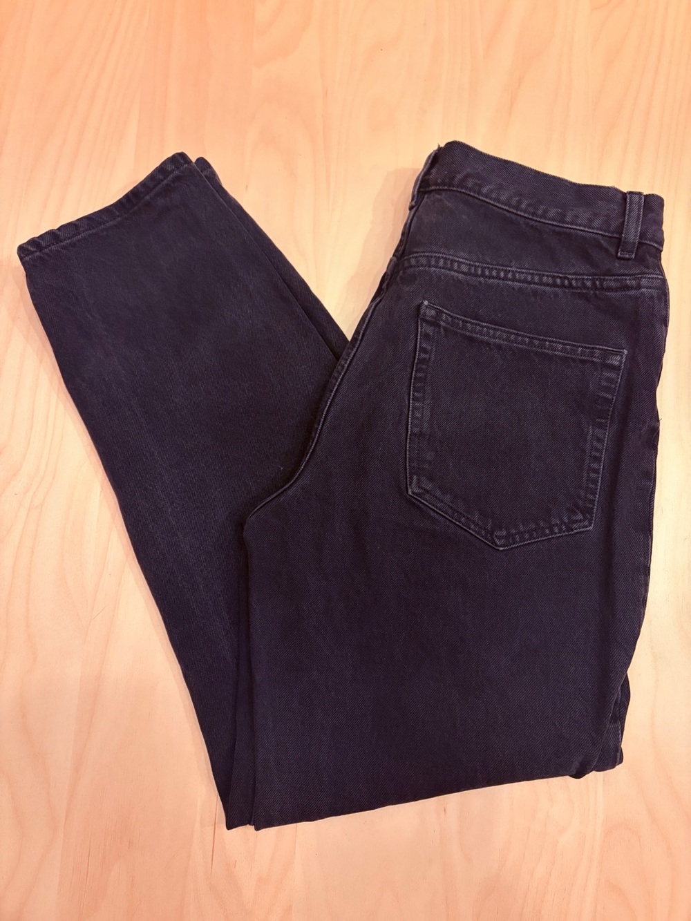 & Other Stories Slim Straight Jeans in Black Wash